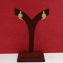 Antique Gold Plated Round Neck Temple Necklace Set 9940-28