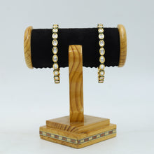 White Kundan Single Line Bangles 13368-28