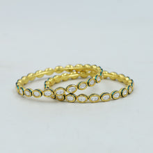White Kundan Single Line Bangles 13368-28