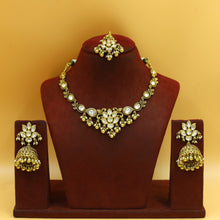 Round Neck Antique Necklace Set 19280-28
