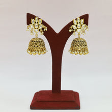 Round Neck Antique Necklace Set 19280-28