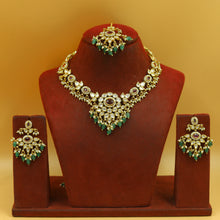 Round Neck Antique Necklace Set 19252-28