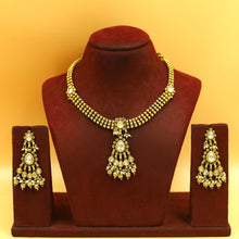 Round Neck Antique Necklace Set 19297-28