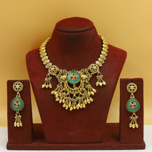 Round Neck Antique Necklace Set 19720-31