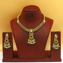 Round Neck Antique Necklace Set 19297-28