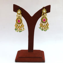 Round Neck Antique Necklace Set 19297-28