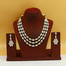 Round Neck Kundan Necklace Set 19268-28