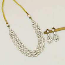 Round Neck Kundan Necklace Set 19268-28