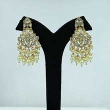 Light Earring Kundan Earring 12316-28