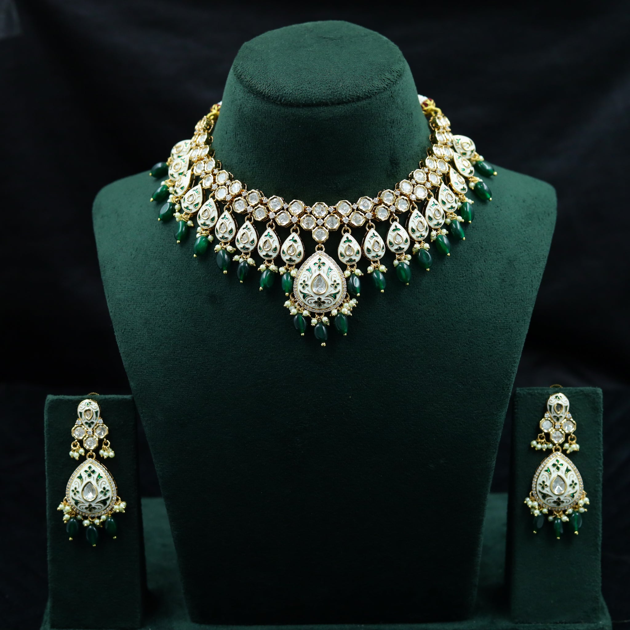https://www.dazzlesjewellery.in/collections/tops-studs/products/tops-studs-zircon-ad-earring-10720-69