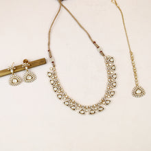 Round Neck Kundan Necklace Set 18316-28