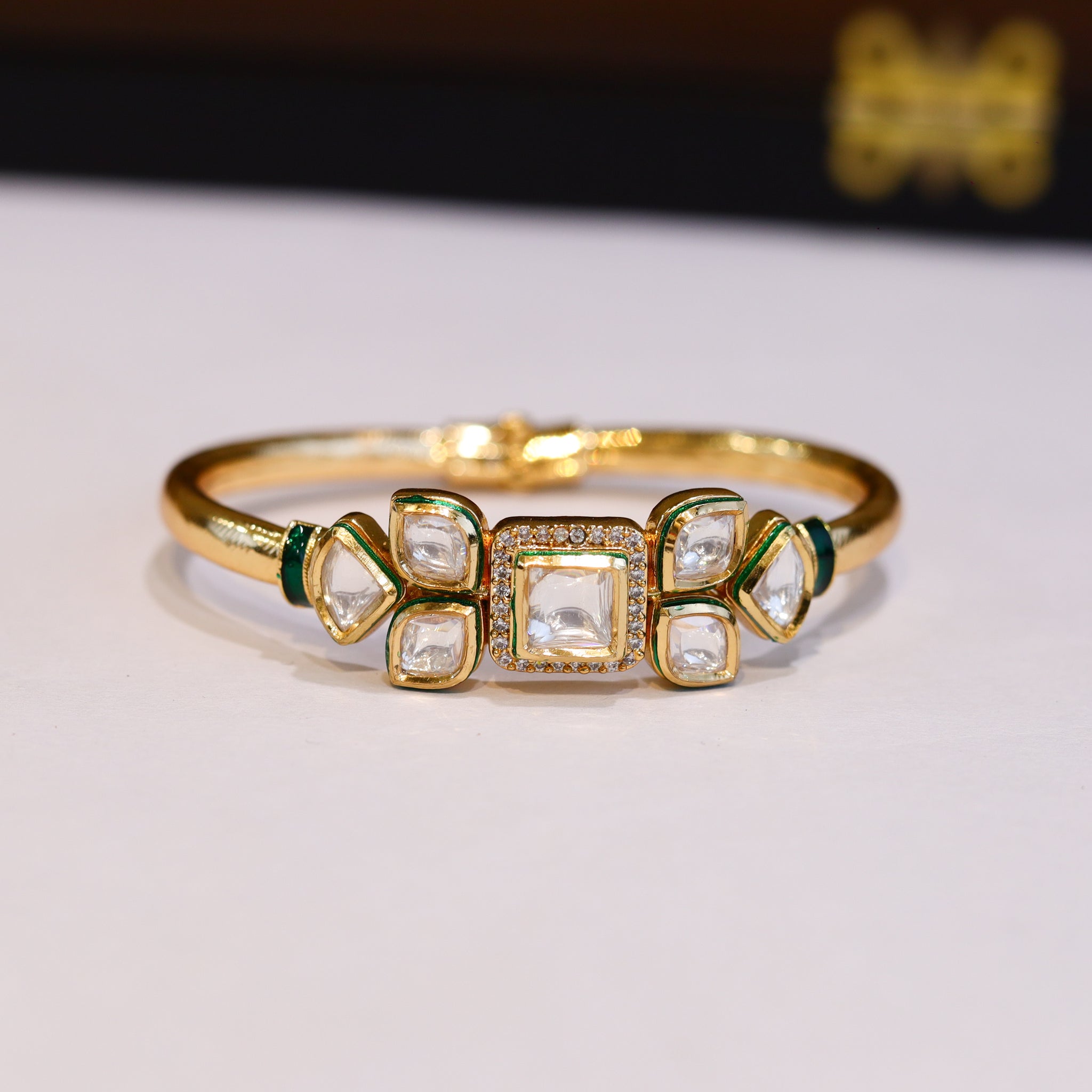Kundan Bracelet 13973-34