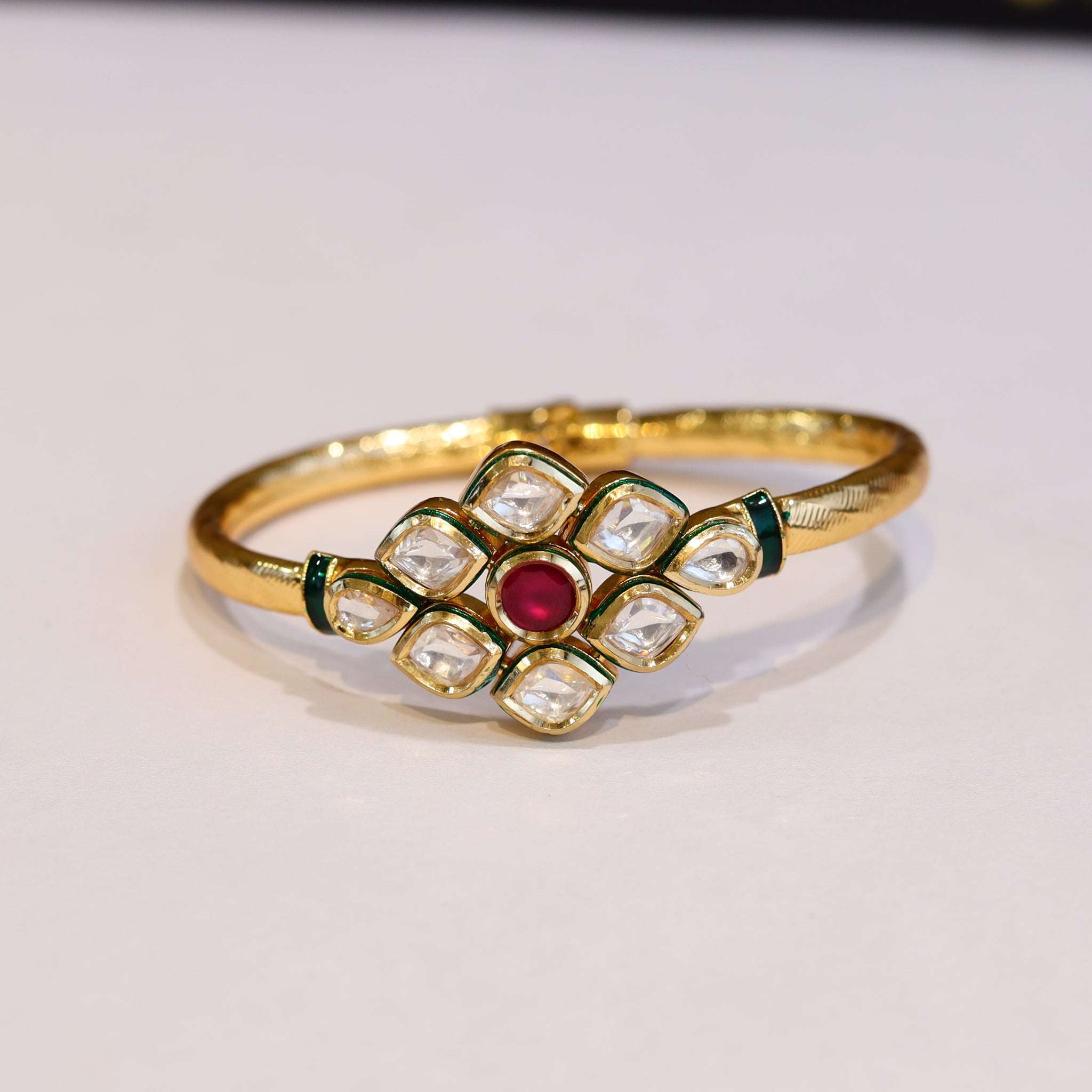 Kundan Bracelet 13970-34