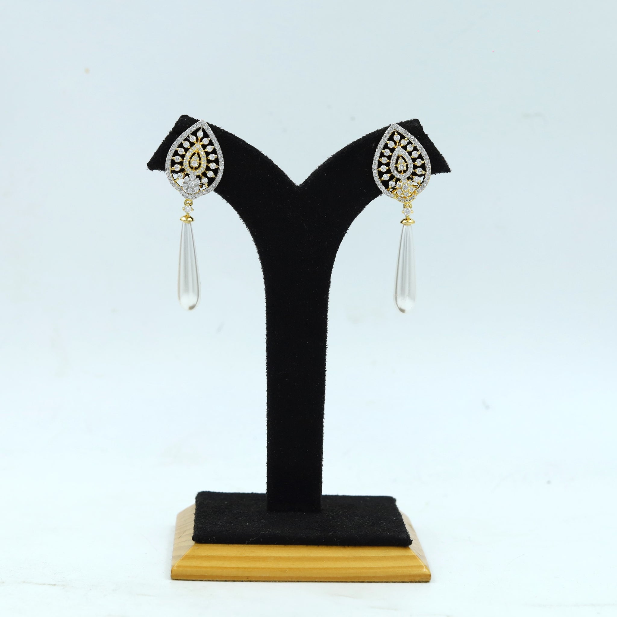 Light Earring Zircon/AD Earring 16957-31