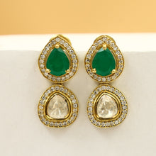 Round Neck Kundan Necklace Set 19264-28