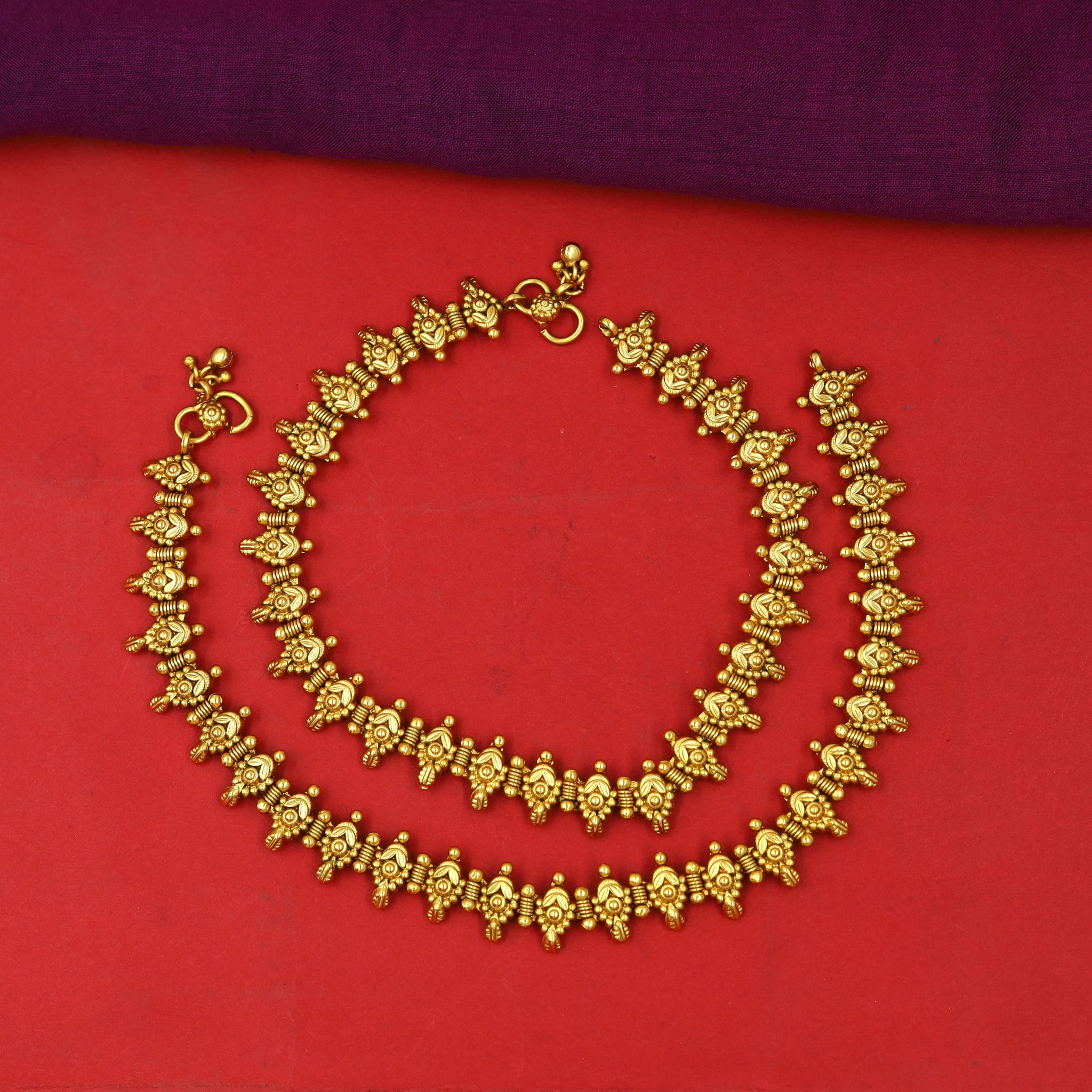 Antique Gold Payal 15690-28