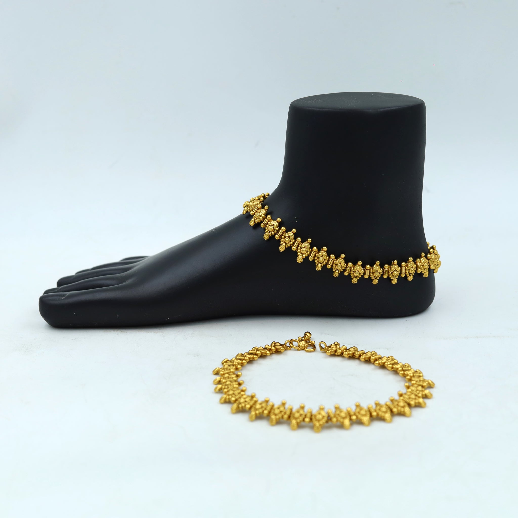 Antique Gold Payal 15690-28