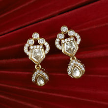 Round Neck Kundan Necklace Set 18311-28