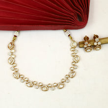 Round Neck Kundan Necklace Set 18309-28