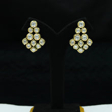 Round Neck Kundan Necklace Set 12799-68