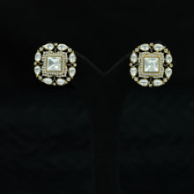 Tops/Studs Kundan Earring 12773-68