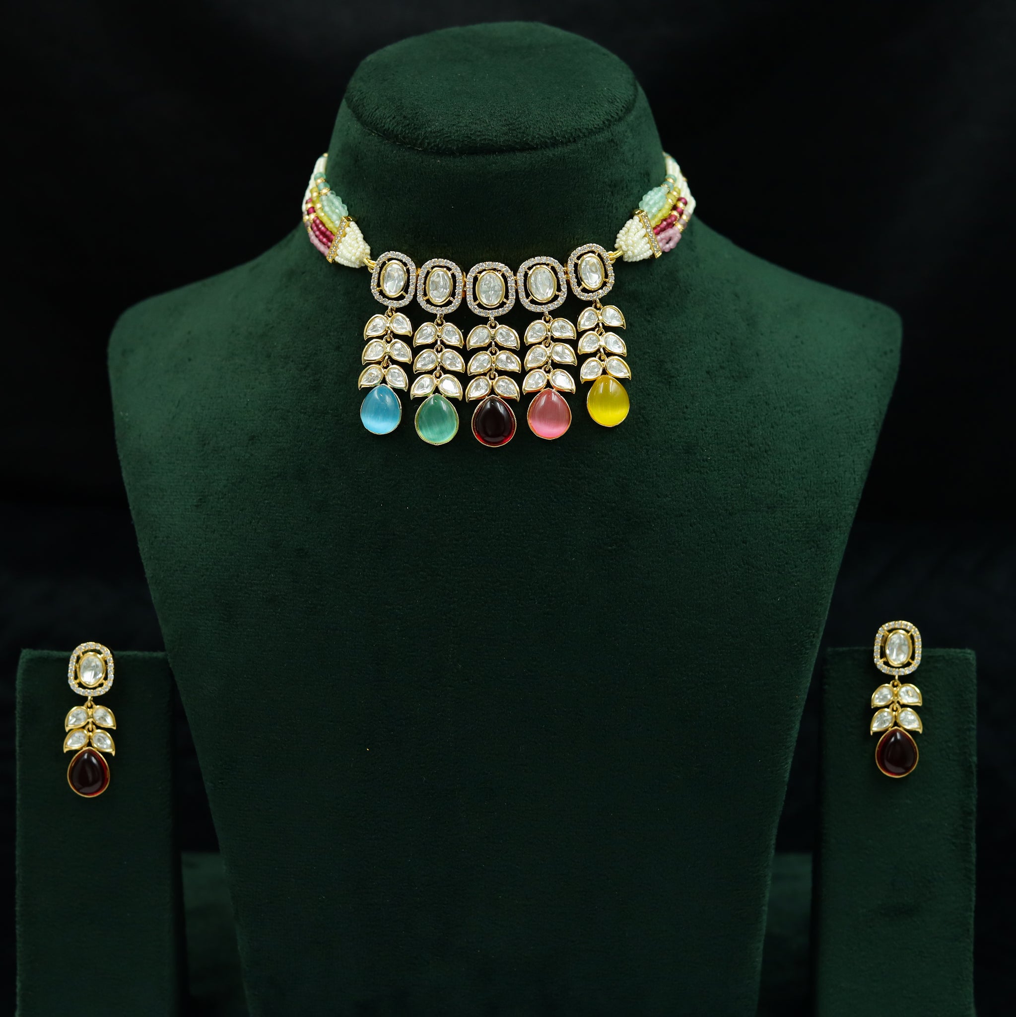 Choker Kundan Necklace Set 12790-68