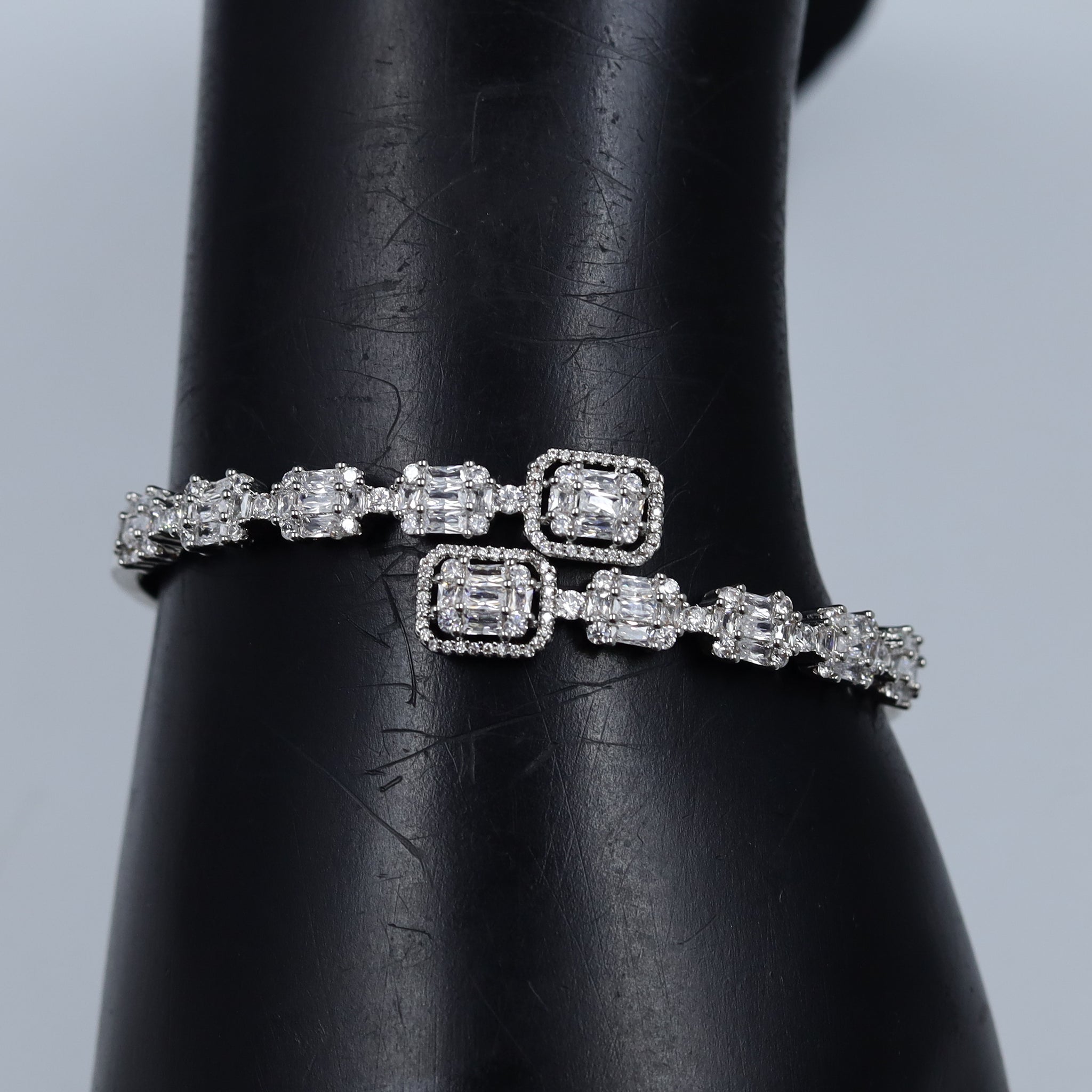 Zircon/AD Bracelet 10515-28