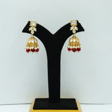 Round Neck Kundan Necklace Set 12942-31