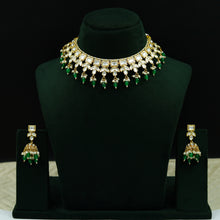 Round Neck Kundan Necklace Set 12942-31