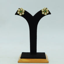 Tops/Studs Kundan Earring 12305-28