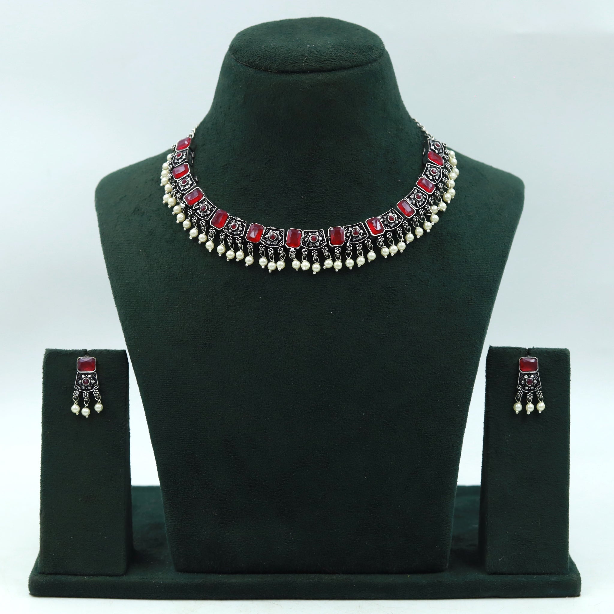 Round Neck Oxidized Necklace Set 15024-33
