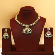 Round Neck Antique Necklace Set 19250-28