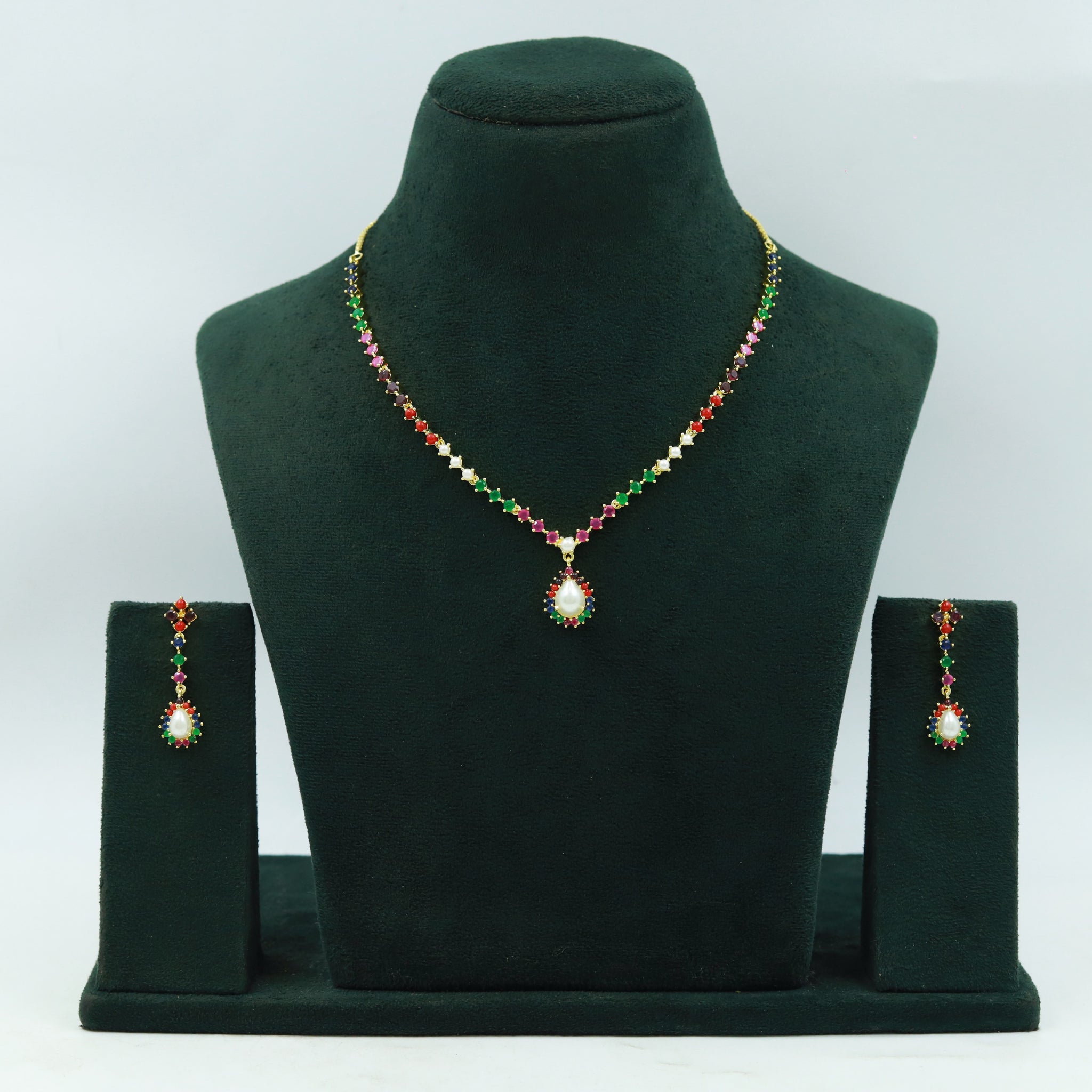 Round Neck Jadau Necklace Set 16990-48