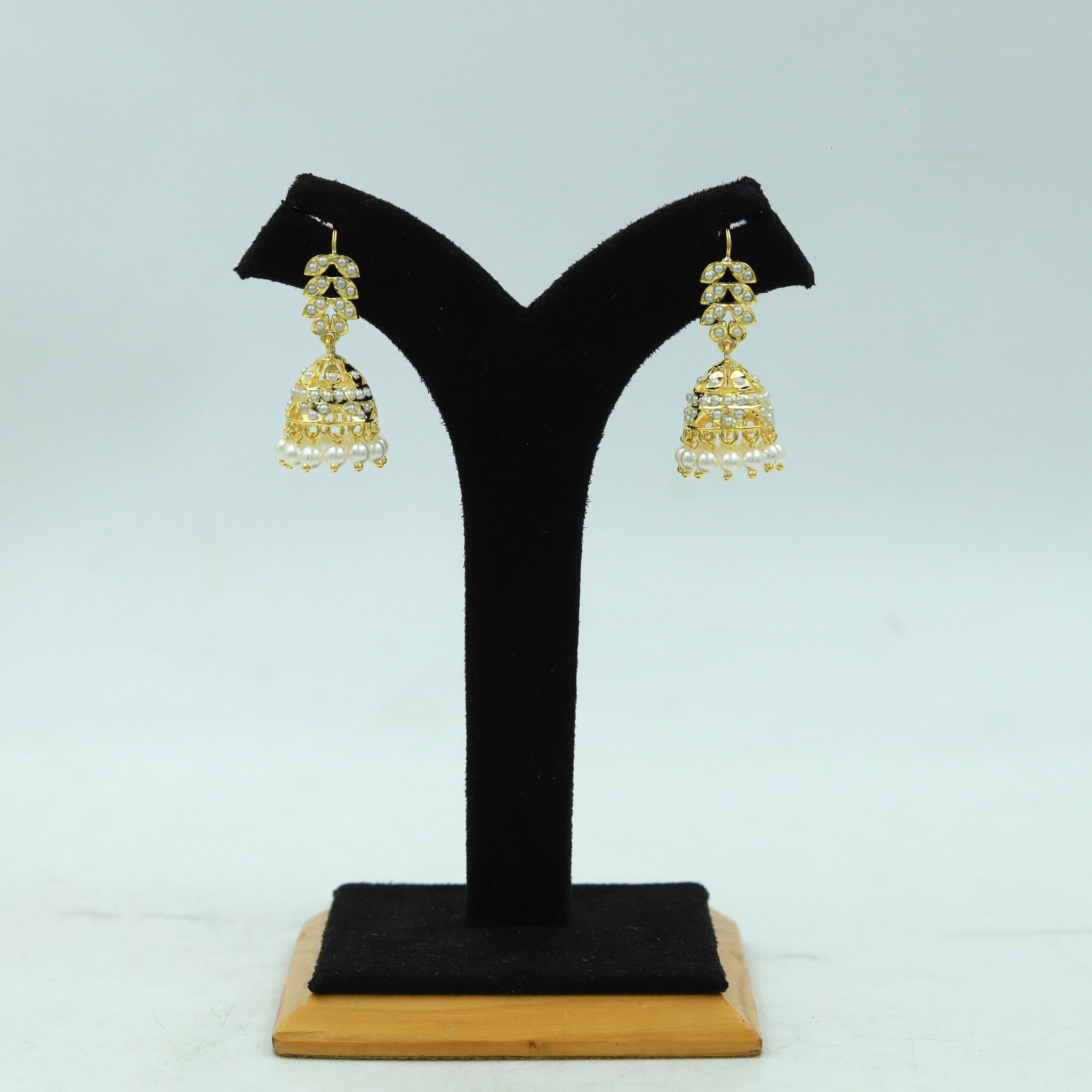 Round Neck Jadau Necklace Set 17016-48