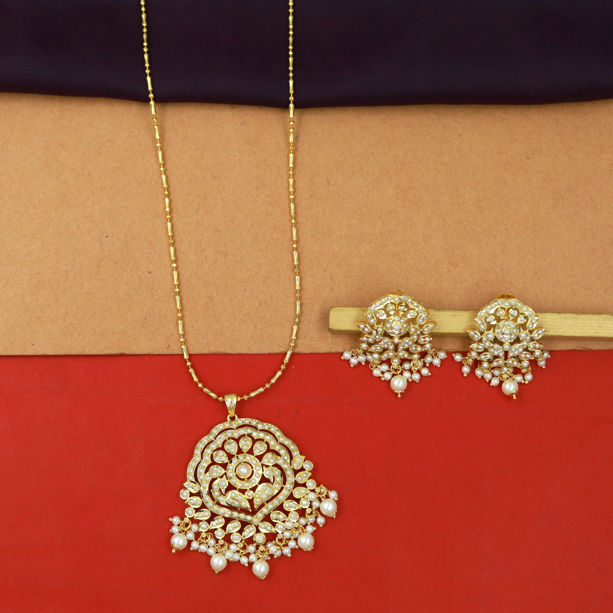 Traditional Jadau Pendant Set 17005-48