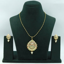 Traditional Jadau Pendant Set 17000-48