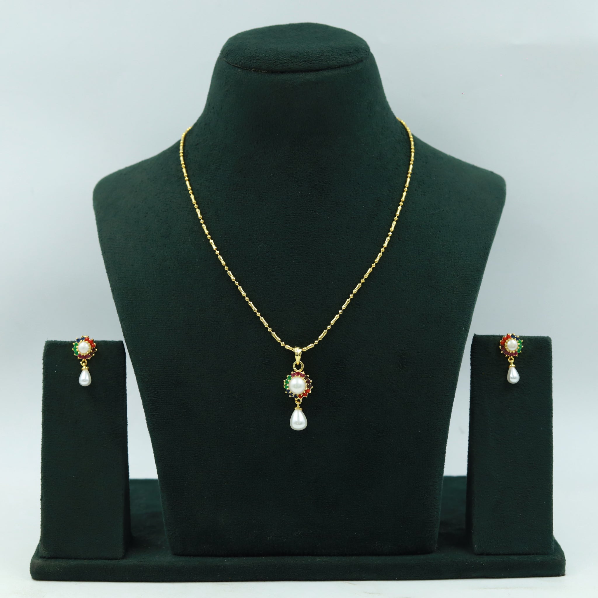 Light Jadau Pendant Set 16972-48