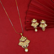 Pink Meenakari Kundan Pendant Set