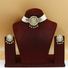 Choker Jadau Necklace Set 19927-65