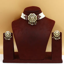 Choker Jadau Necklace Set 19928-65