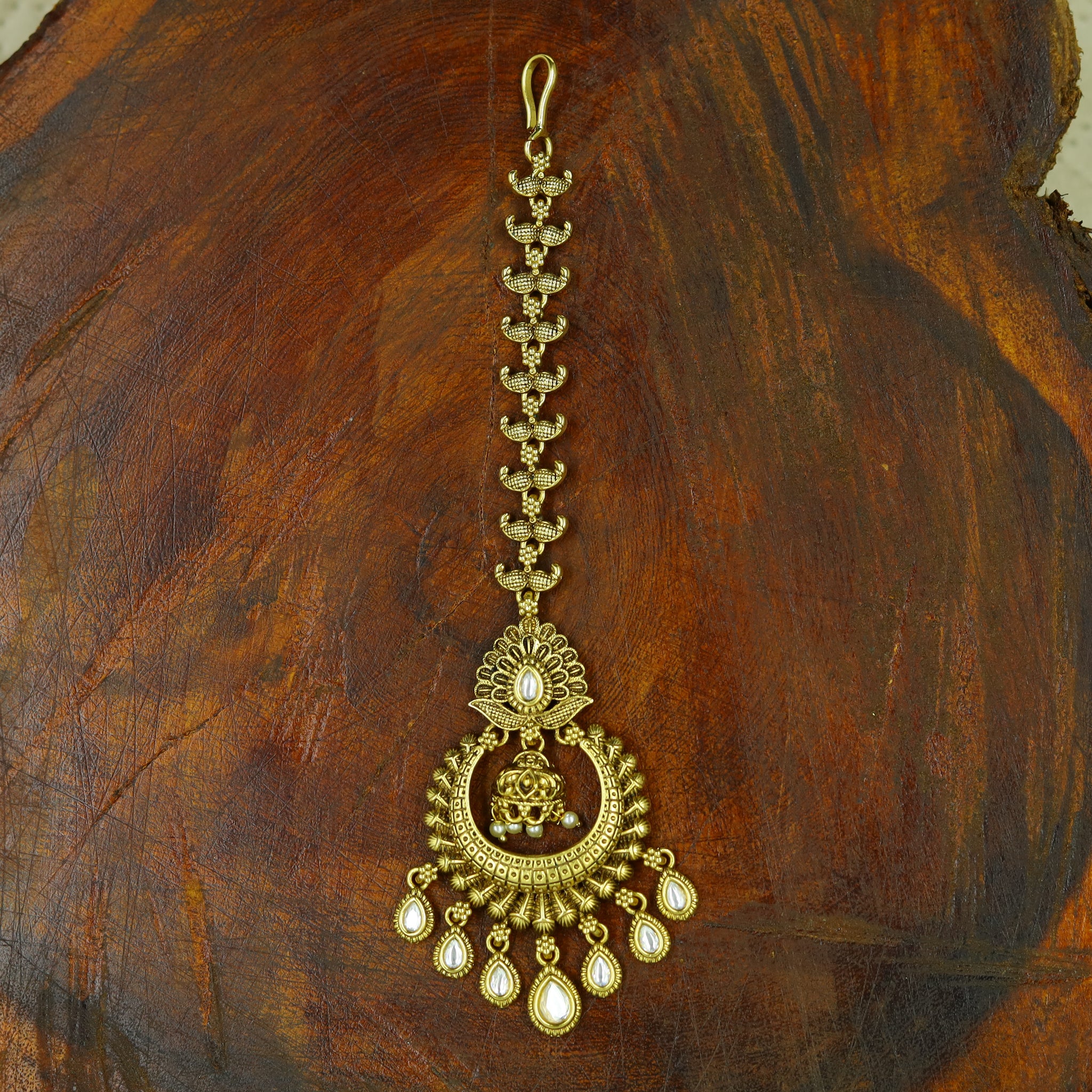 Antique Gold Finish Maang Tikka 12429-28