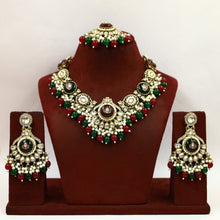 Round Neck Antique Necklace Set 19924-31