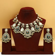 Round Neck Antique Necklace Set 19914-31