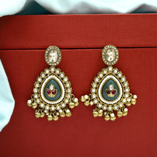 Round Neck Antique Necklace Set 19914-31