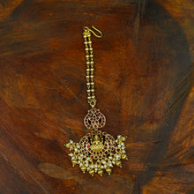 Antique Gold Finish Maang Tikka 12413-28