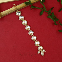 Kundan Maang Tikka 19926-31