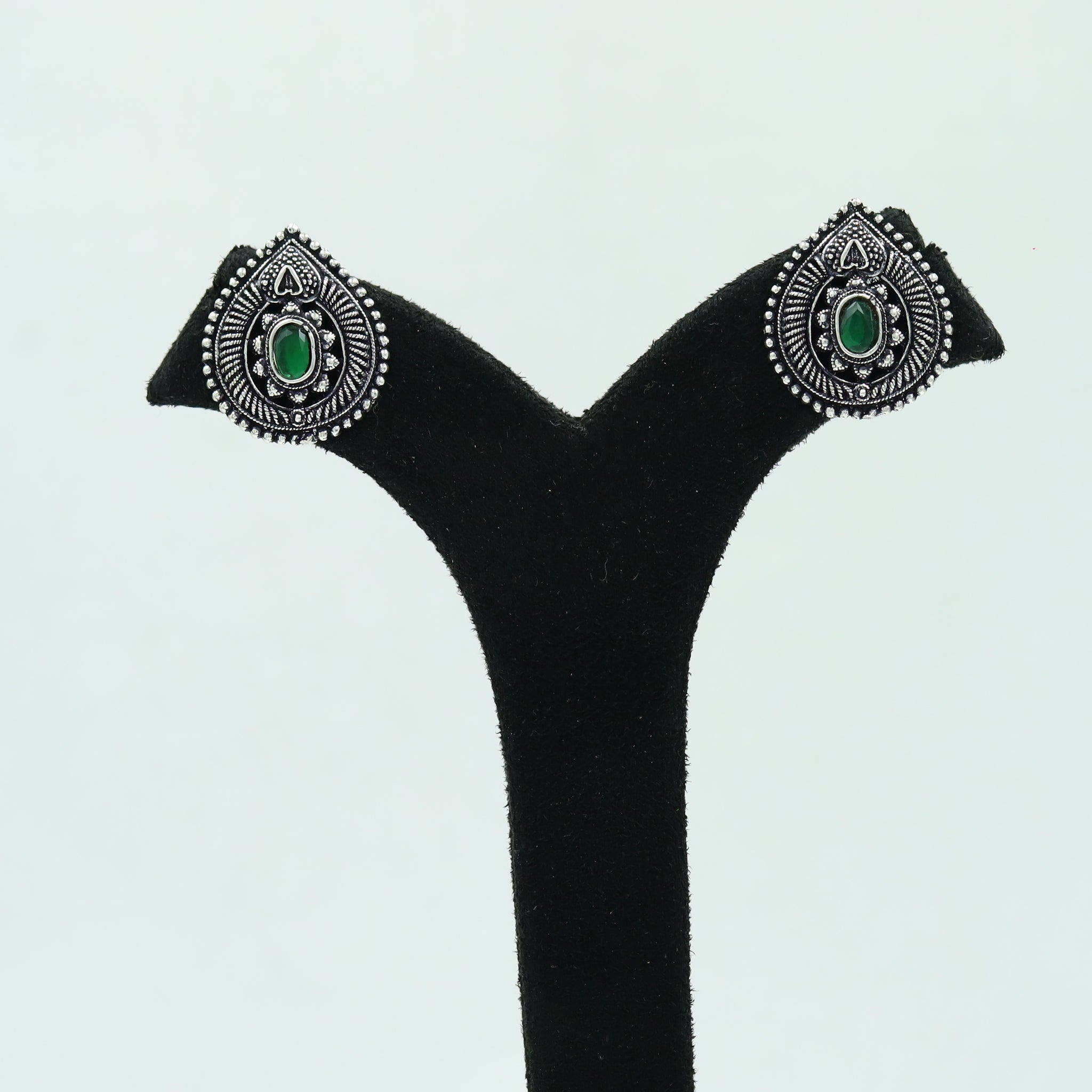 Tops/Studs Oxidized Earring 13181-33