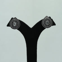Tops/Studs Oxidized Earring 13181-33