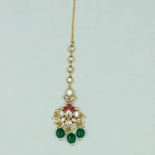 Round Neck Kundan Necklace Set 12178-28