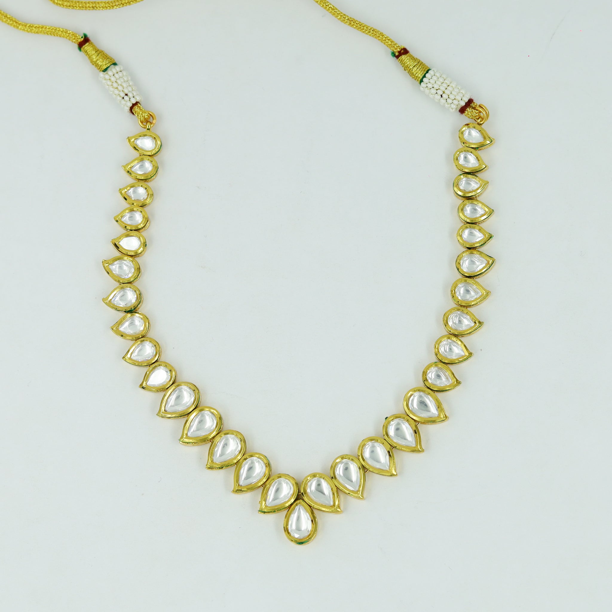 Round Neck Kundan Necklace Set 12180-28
